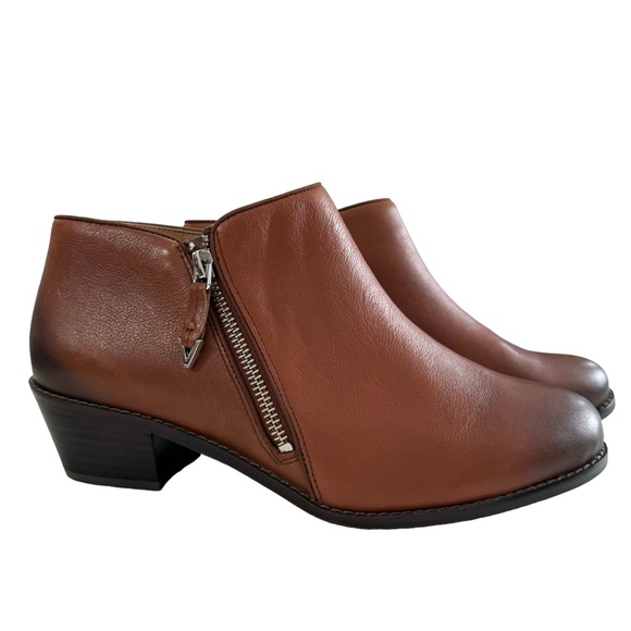 Vionic Jolene Brown Leather Blocked Heel Ankle Booties in Mocha Size 9.5 - Picture 2 of 16